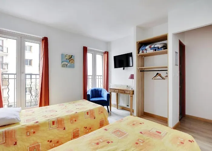 Dauphine - Centre Gare - Acces Autonome 24 Sur 24 - Boite A Cles & Gardien - Parking Public Dauphine アパートホテル